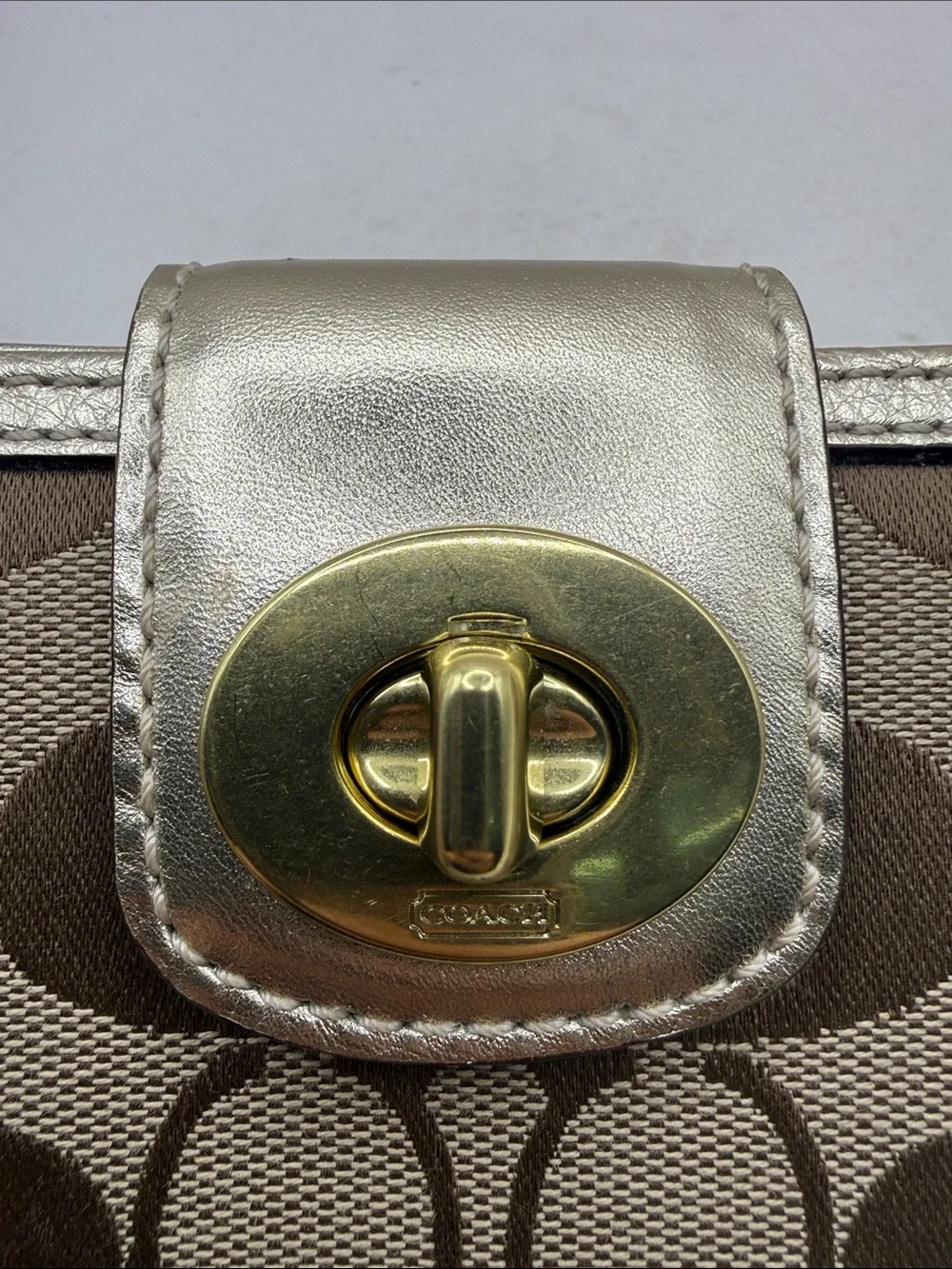 Coach Turnlock Slim Envelope Flap Wallet Purse Tan Checkbook ID Card Holder